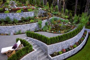 Retaining wall structure